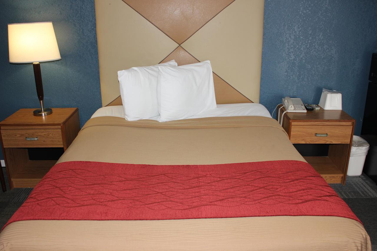 Econo Lodge オスカルーサ  エクステリア 写真