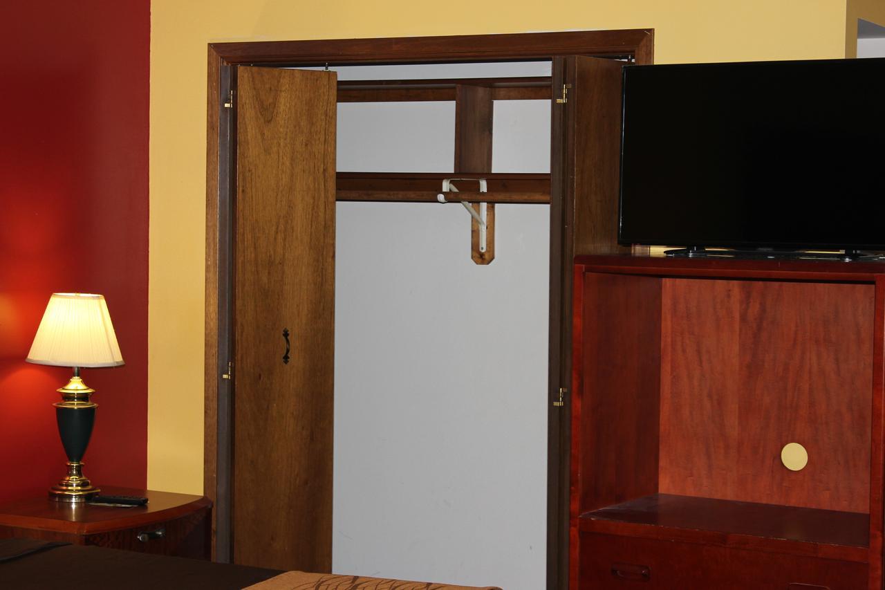 Econo Lodge オスカルーサ  エクステリア 写真