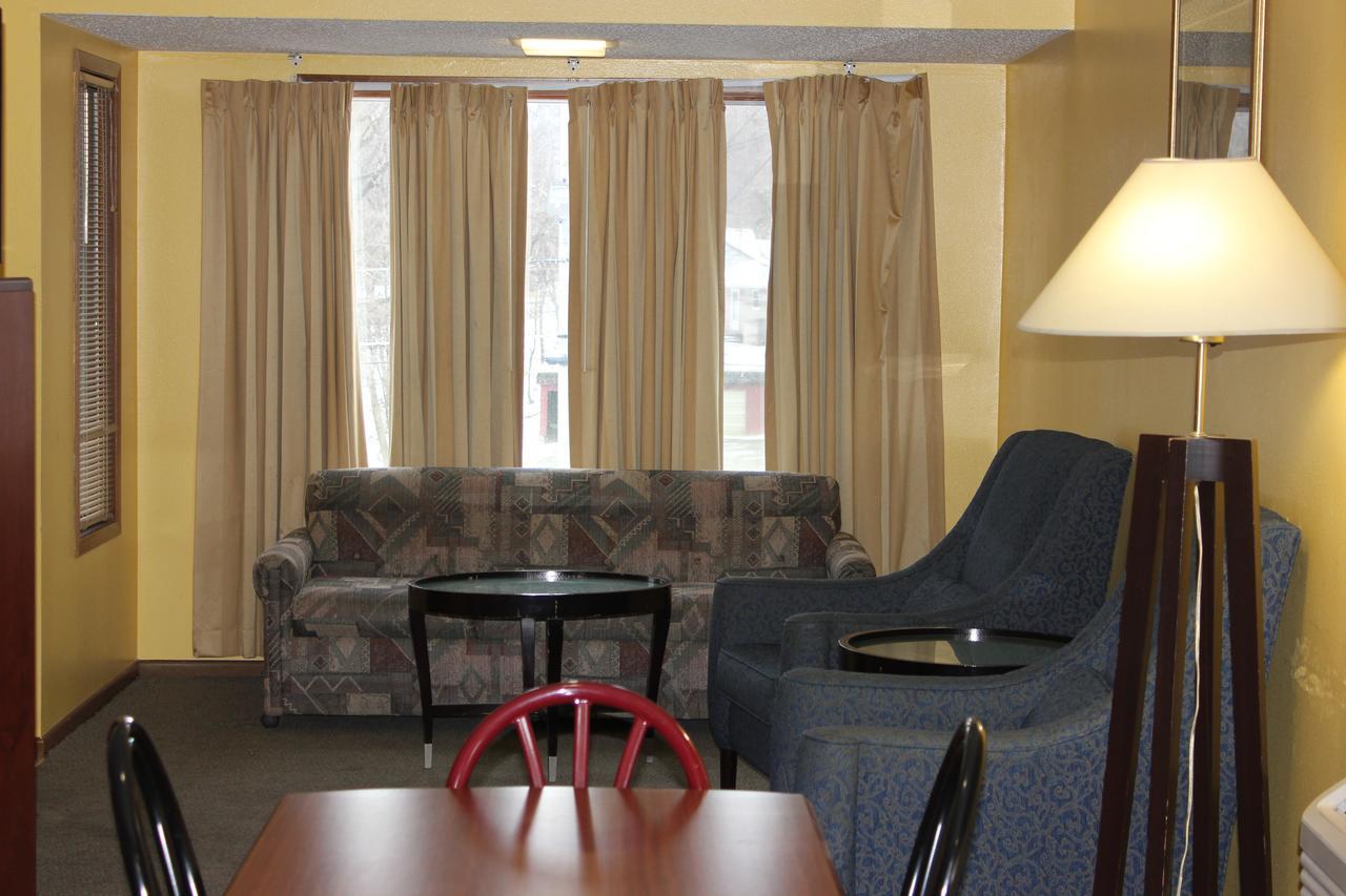 Econo Lodge オスカルーサ  エクステリア 写真